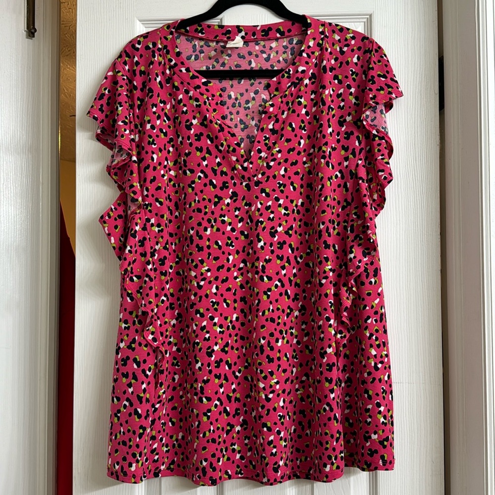 Women’s bright dotty top, 3X - stretchy and super comfy!